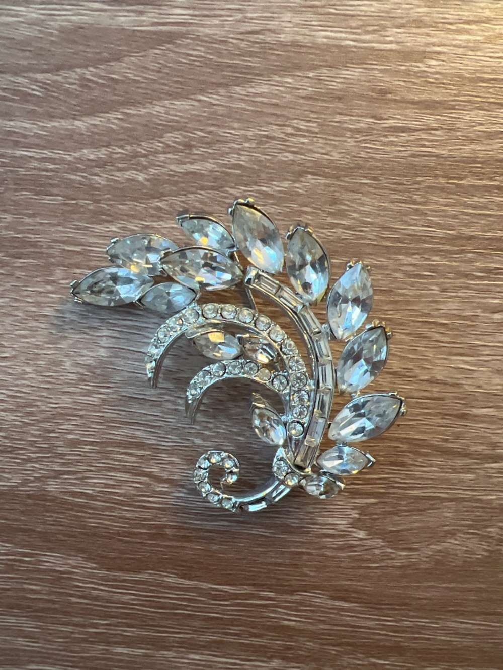 Vintage 1950s PELL Rhinestone Spray Brooch – Large 3.5”
